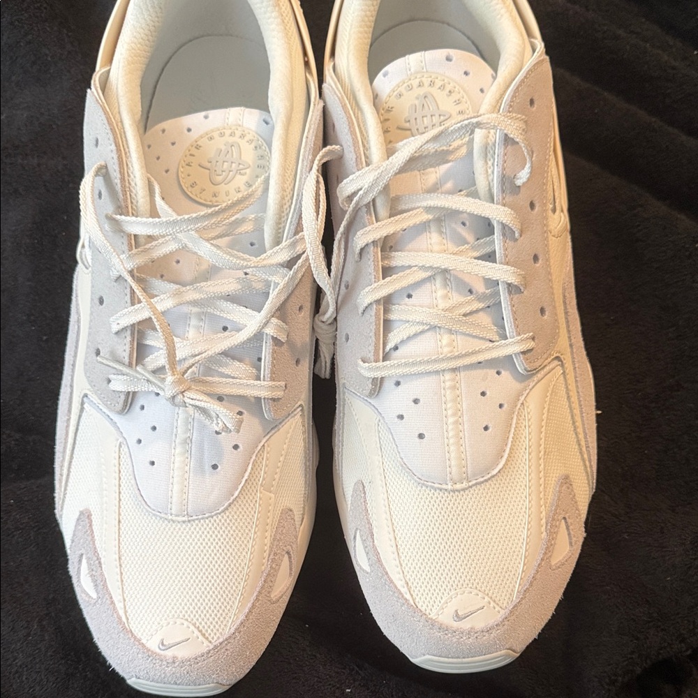 Nike White and Gray Sneakers